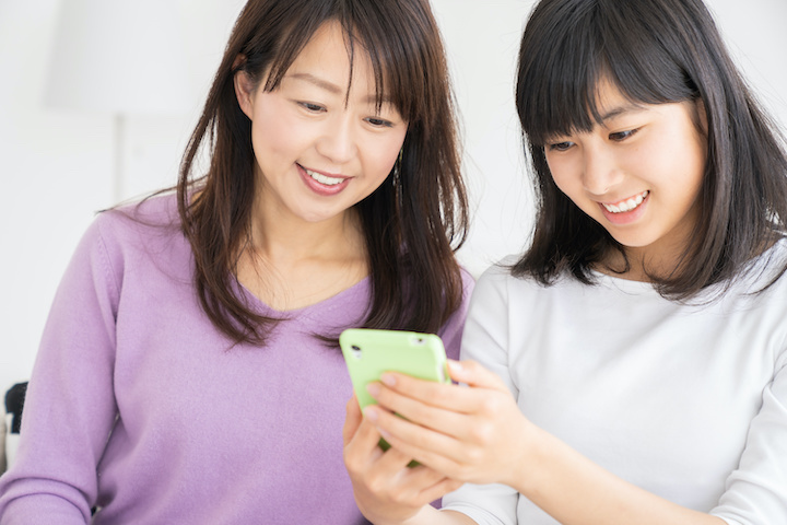 小学生のスマホ所持率は5割以上 小学生からスマホを持つメリット デメリットを詳しくご紹介 保険 証券 マニュライフ ファイナンシャル アドバイザーズ 株 小学生のスマホ所持率は5割以上 小学生からスマホを持つメリット デメリットを詳しくご紹介 保険 証券 マニュライフ ファイナンシャル アドバイザーズ 株